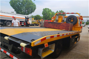 淮阴区附近拖车电话号码服务